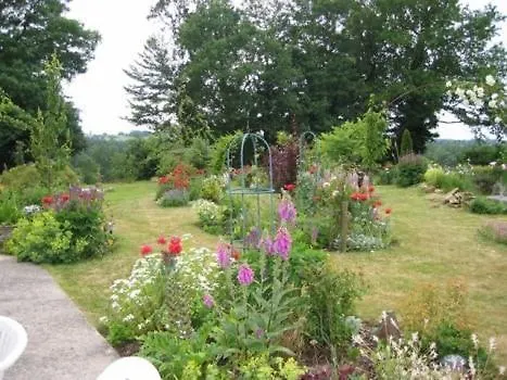 Brittany Countryside Retreat 3 Bedrooms Sleeps 6 Pet Friendly Heated Swimming Pool Free Wifi Plouguenast-Langast 公寓